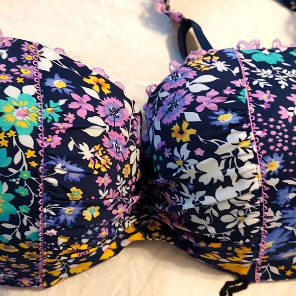 💜 EUC Cacique Brand Intimates Ladie's Cotton Blend Floral Pattern & Lace, 40F - Picture 14 of 14